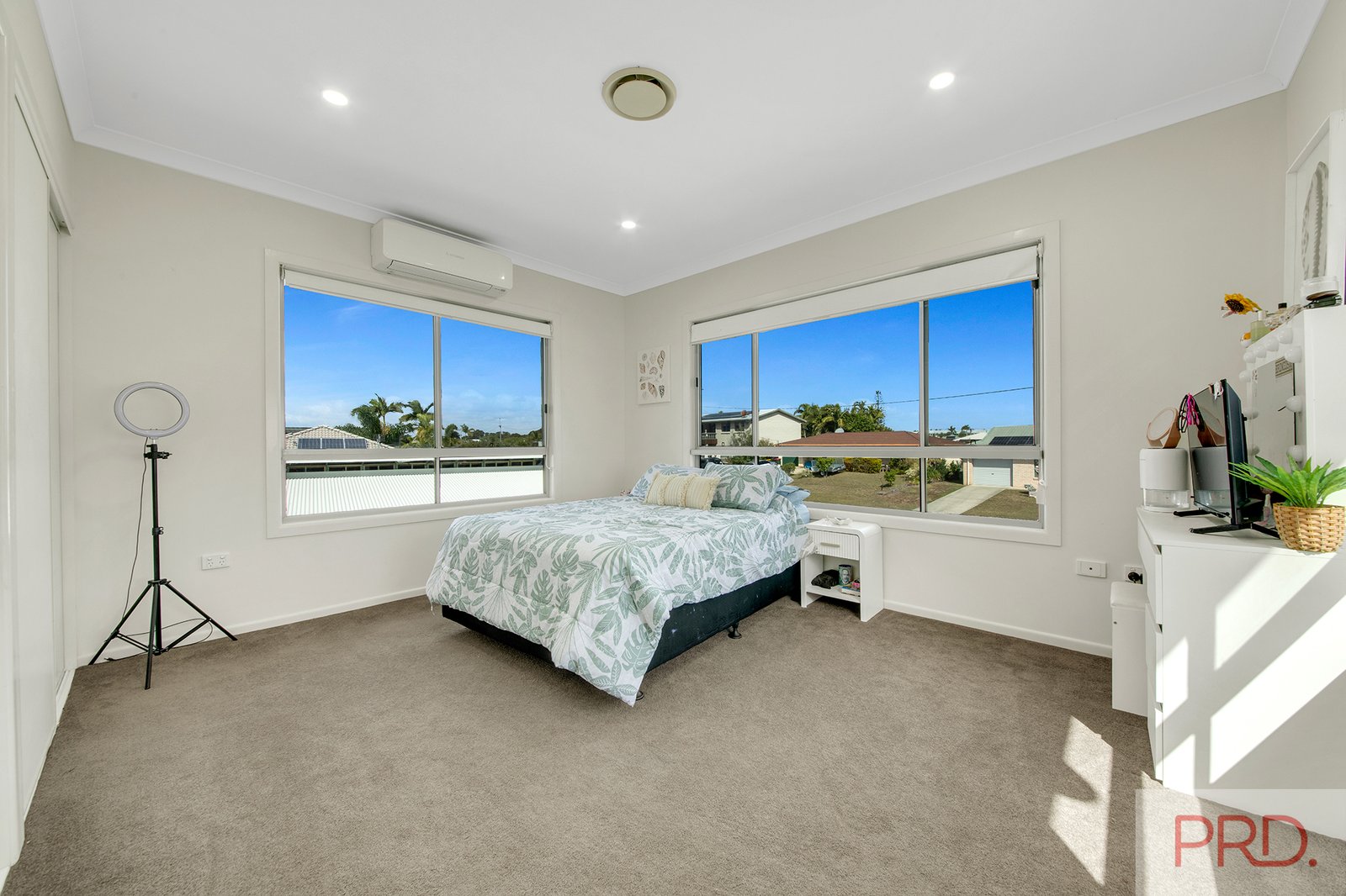 44 Booth Avenue TANNUM SANDS 12