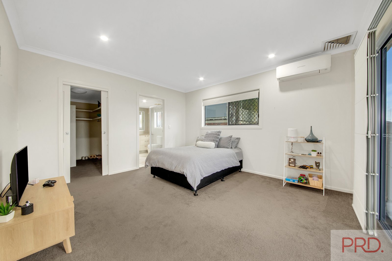 44 Booth Avenue TANNUM SANDS 17