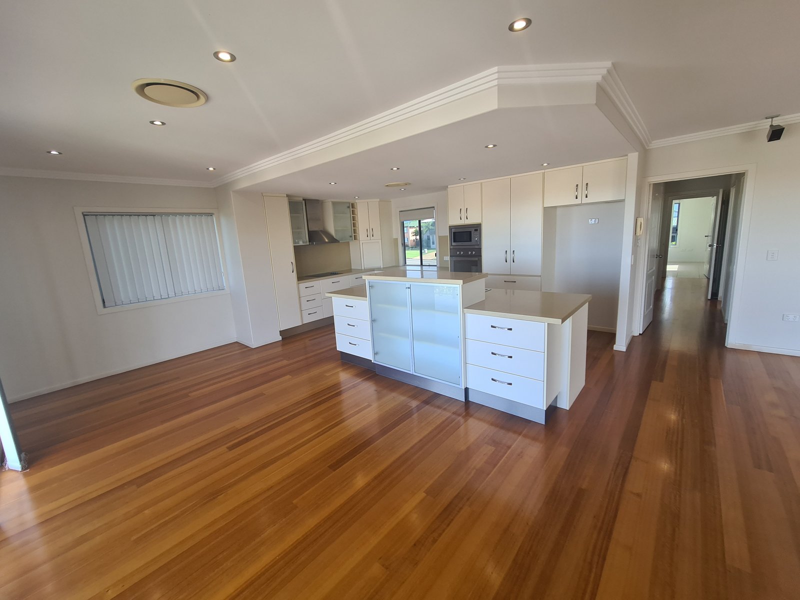 44 Booth Avenue TANNUM SANDS 6