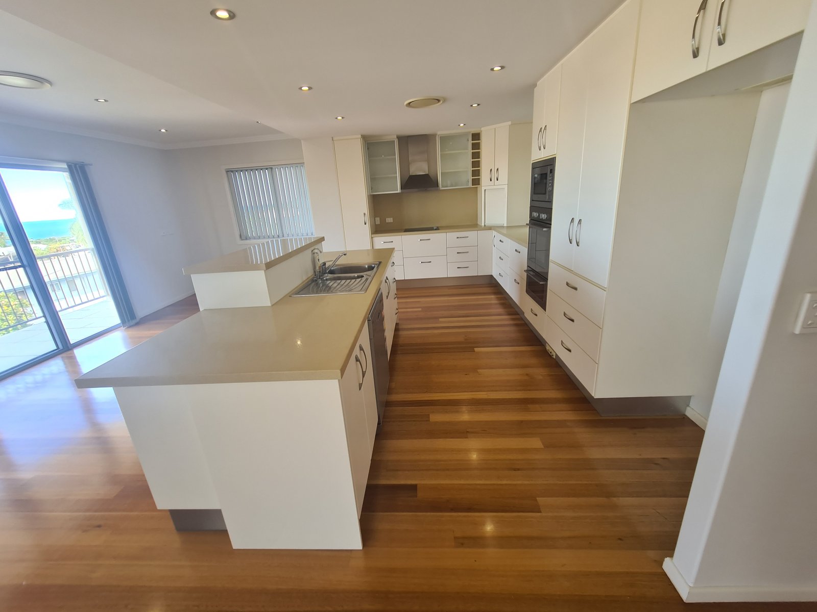 44 Booth Avenue TANNUM SANDS 8