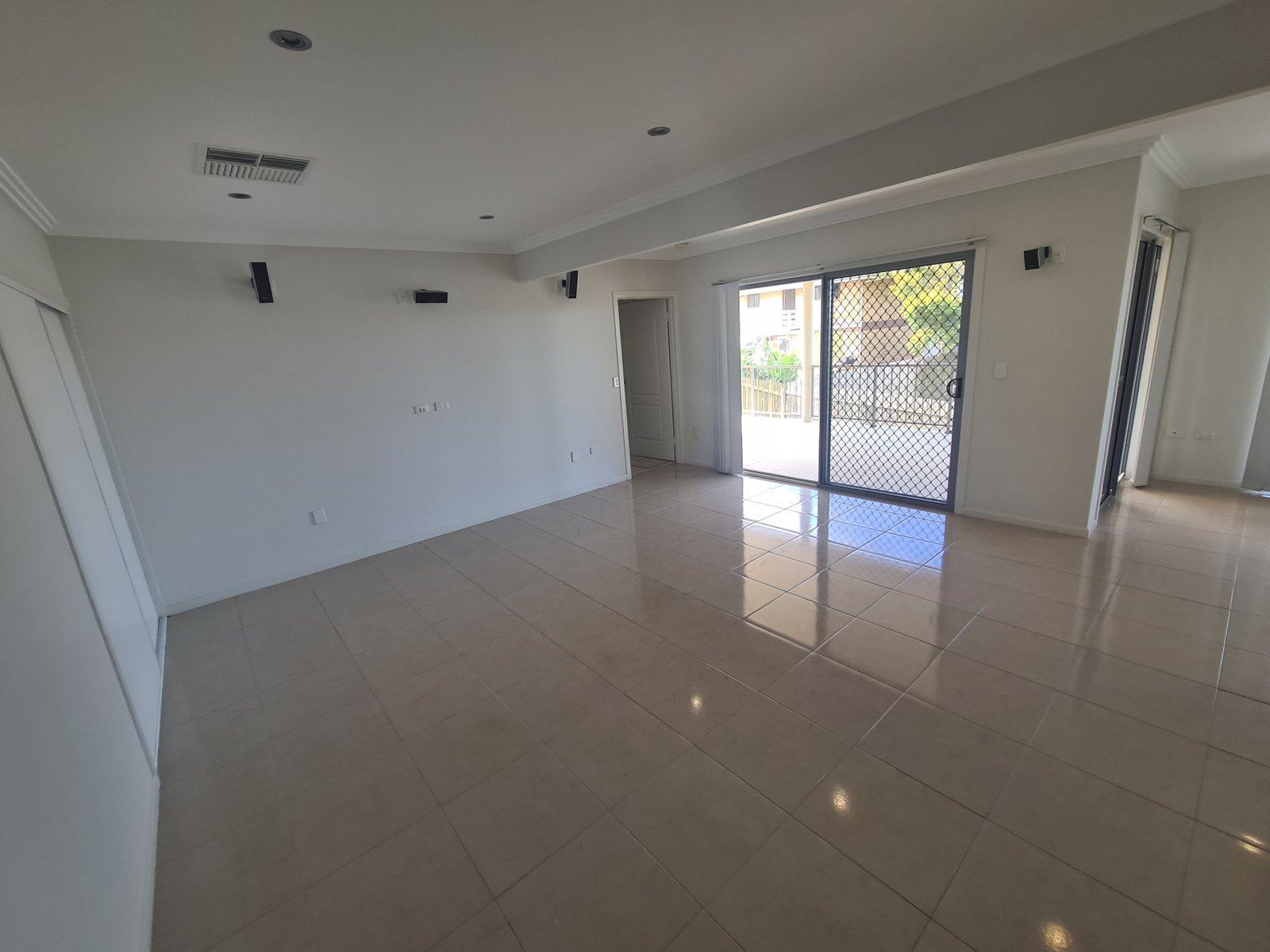 44 Booth Avenue TANNUM SANDS 23