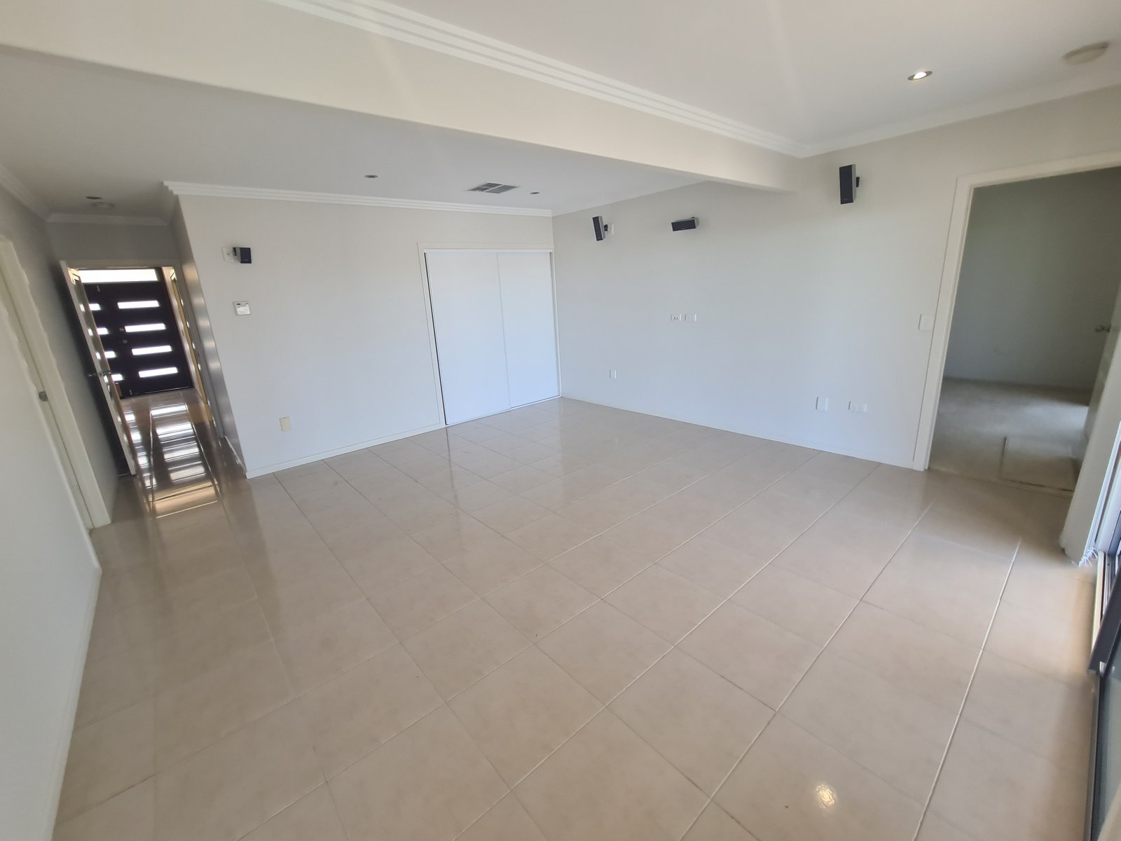 44 Booth Avenue TANNUM SANDS 24