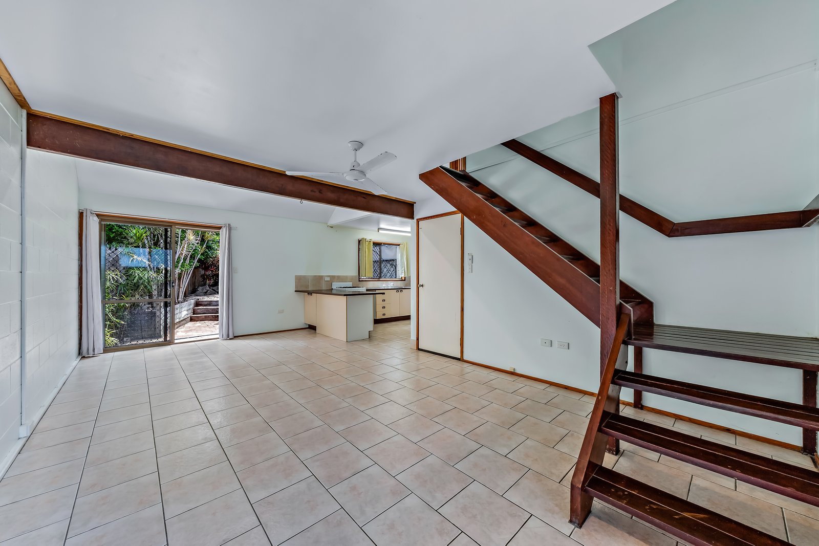 4/4 Border Drive CANNONVALE 1