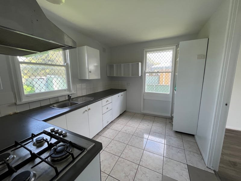44 Bourne Street WEST TAMWORTH 2