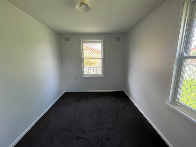 44 Bourne Street WEST TAMWORTH 7