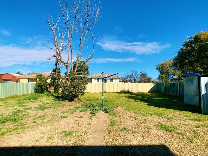 44 Bourne Street WEST TAMWORTH 9