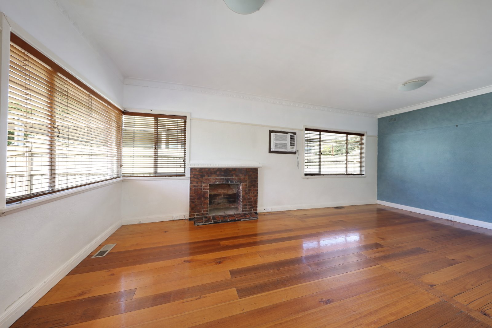 Gallery: 44 Brian Street