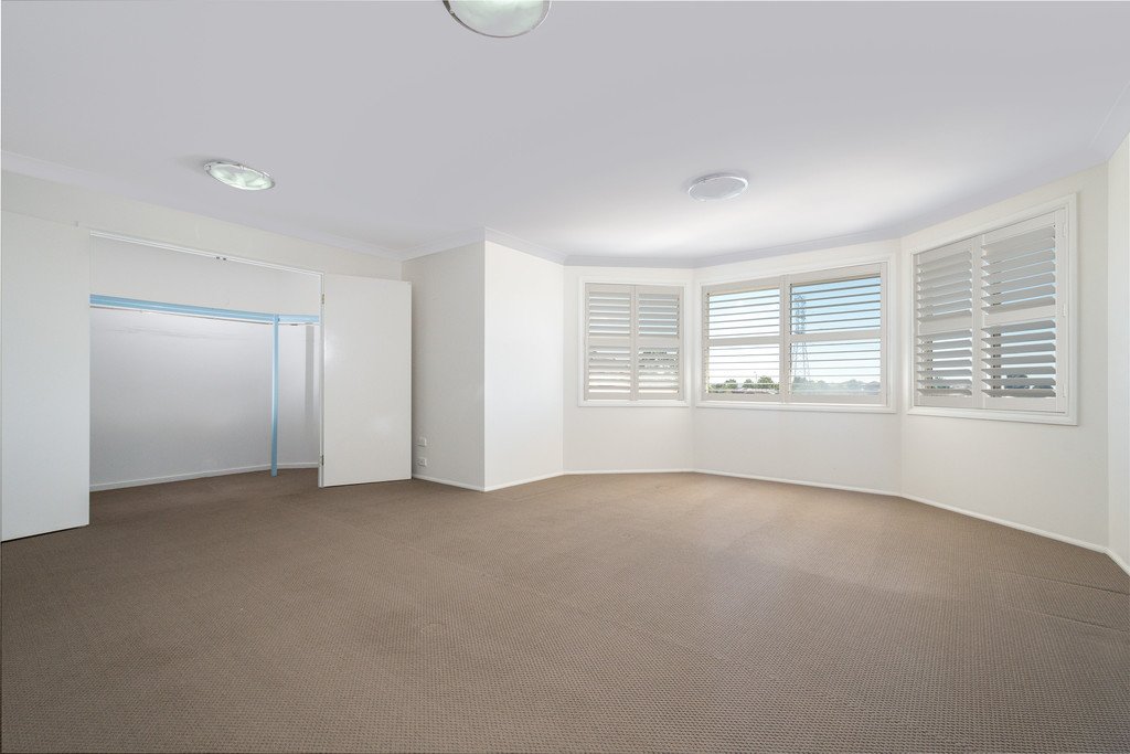 44 Brindabella Drive HORSLEY 6