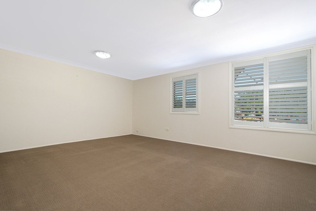 44 Brindabella Drive HORSLEY 9