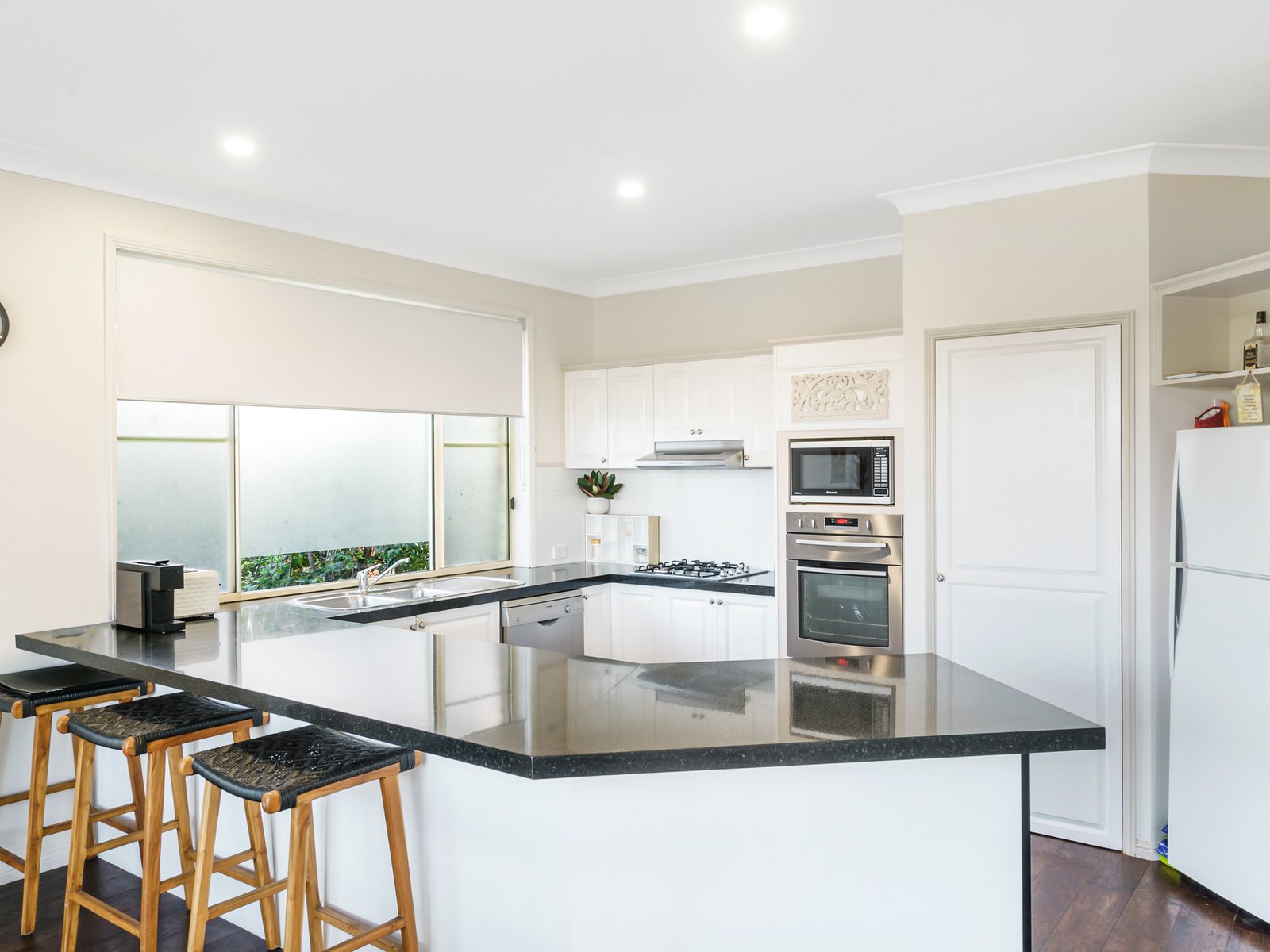 44 Bronzewing Close ELANORA 8