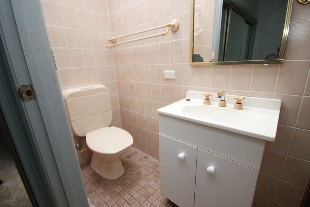 44 Burlington Street MONTEREY 11
