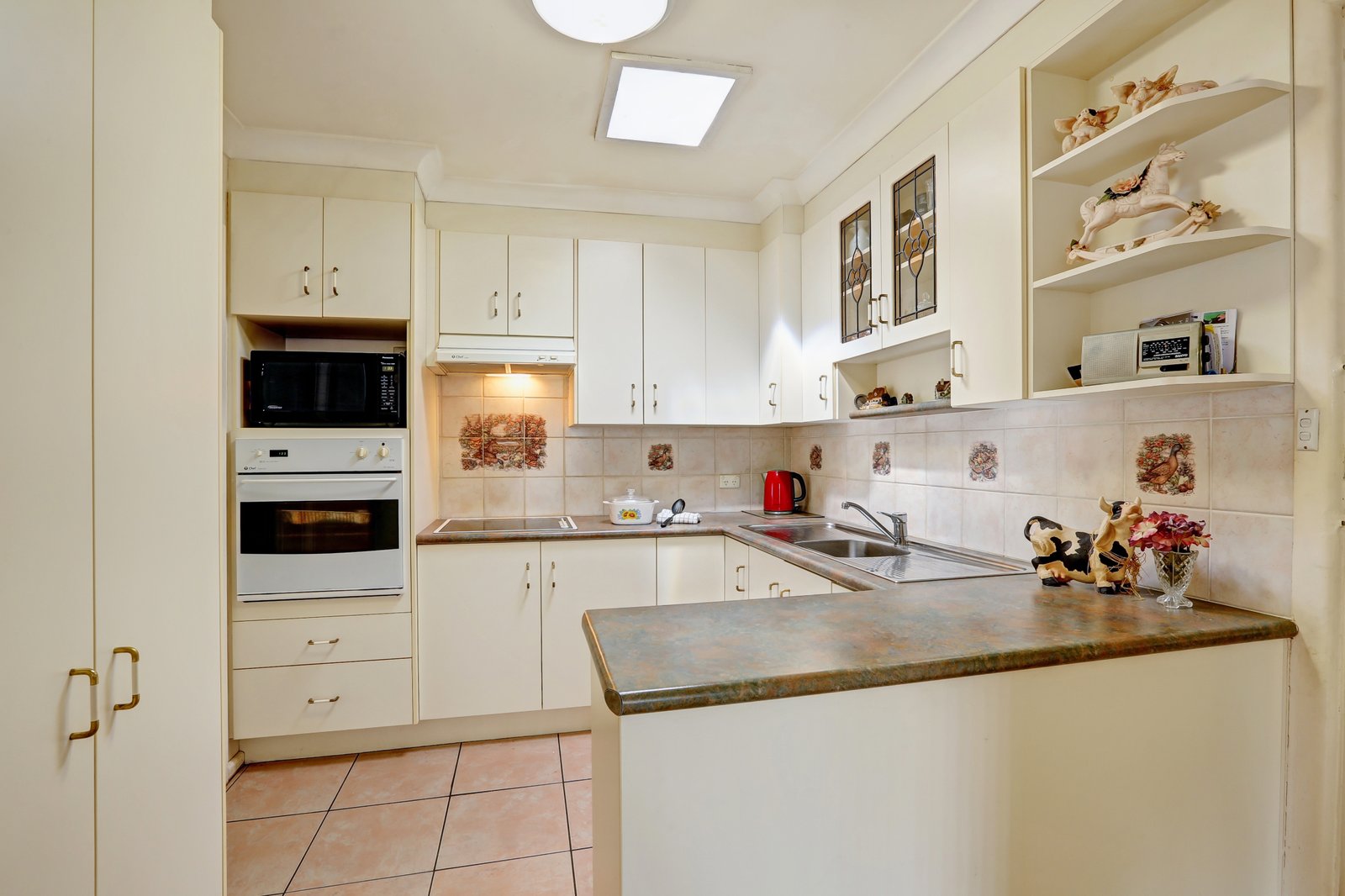 44 Burrell Crescent DAPTO 3