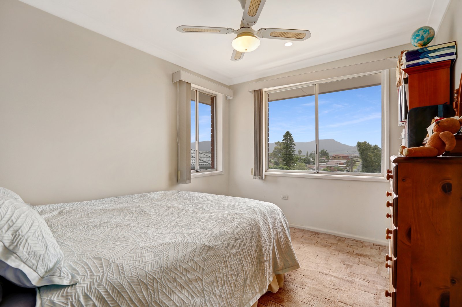 44 Burrell Crescent DAPTO 6