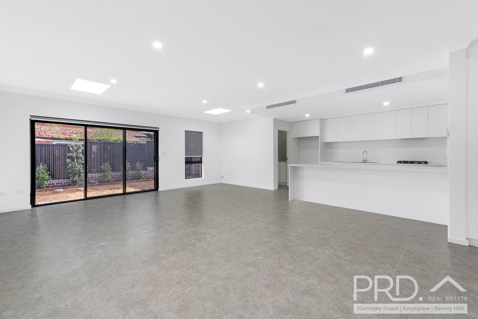 44 Cooloongatta Road BEVERLY HILLS 2
