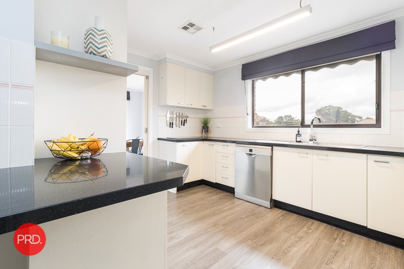 44 Crest Park Parade QUEANBEYAN 3