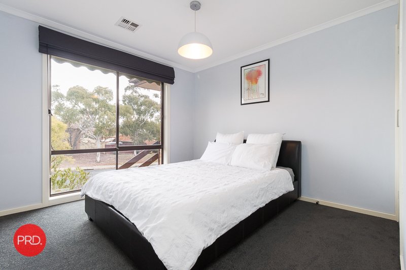 44 Crest Park Parade QUEANBEYAN 12