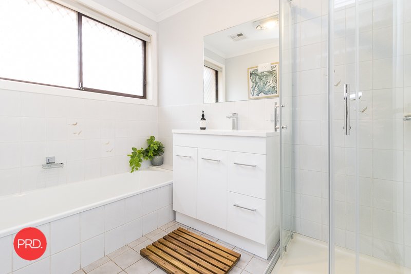 44 Crest Park Parade QUEANBEYAN 14