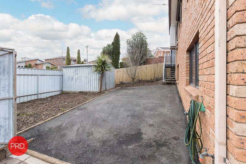 44 Crest Park Parade QUEANBEYAN 17