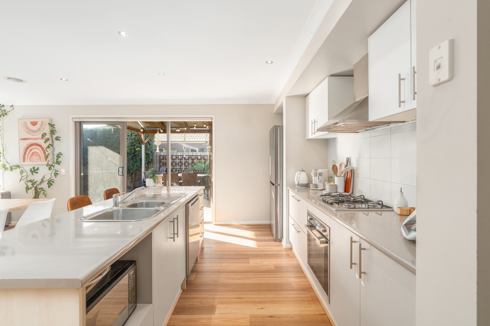 Gallery: 44 Curtain Drive