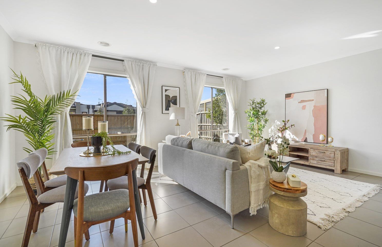Gallery: 44 Dahlia Crescent