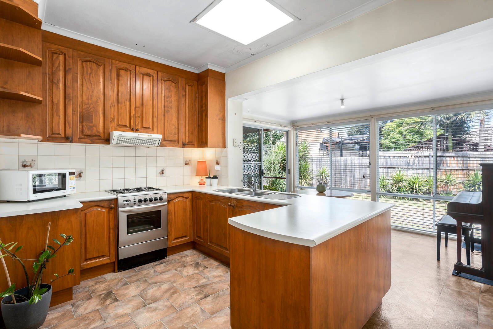 Real Estate and Property in 44 Dalny Road, Murrumbeena, VIC