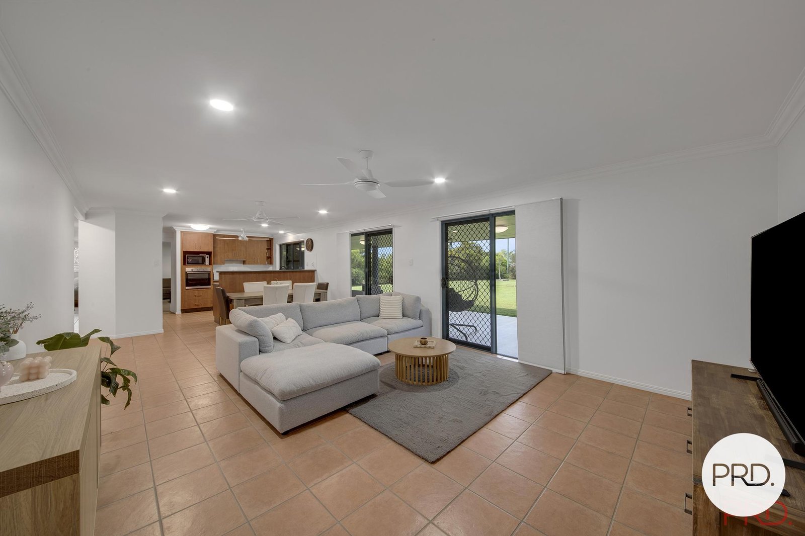 44 Dedekind Avenue BENARABY 12
