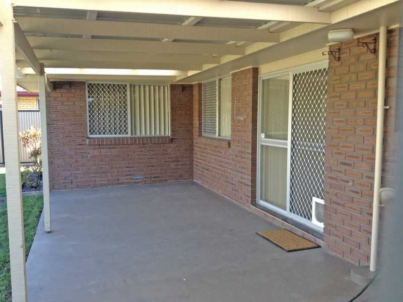44 Denawen Street PALM BEACH 8