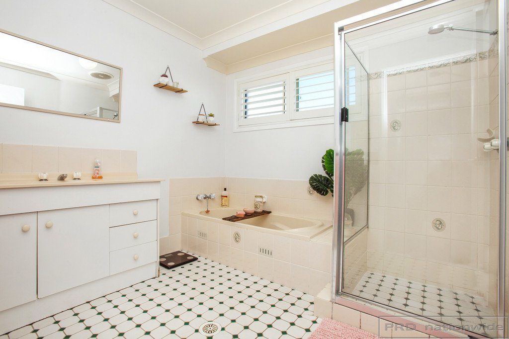 44 Denton Park Drive RUTHERFORD 12