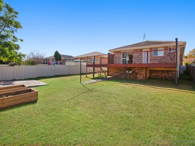 44 Denton Park Drive RUTHERFORD 16