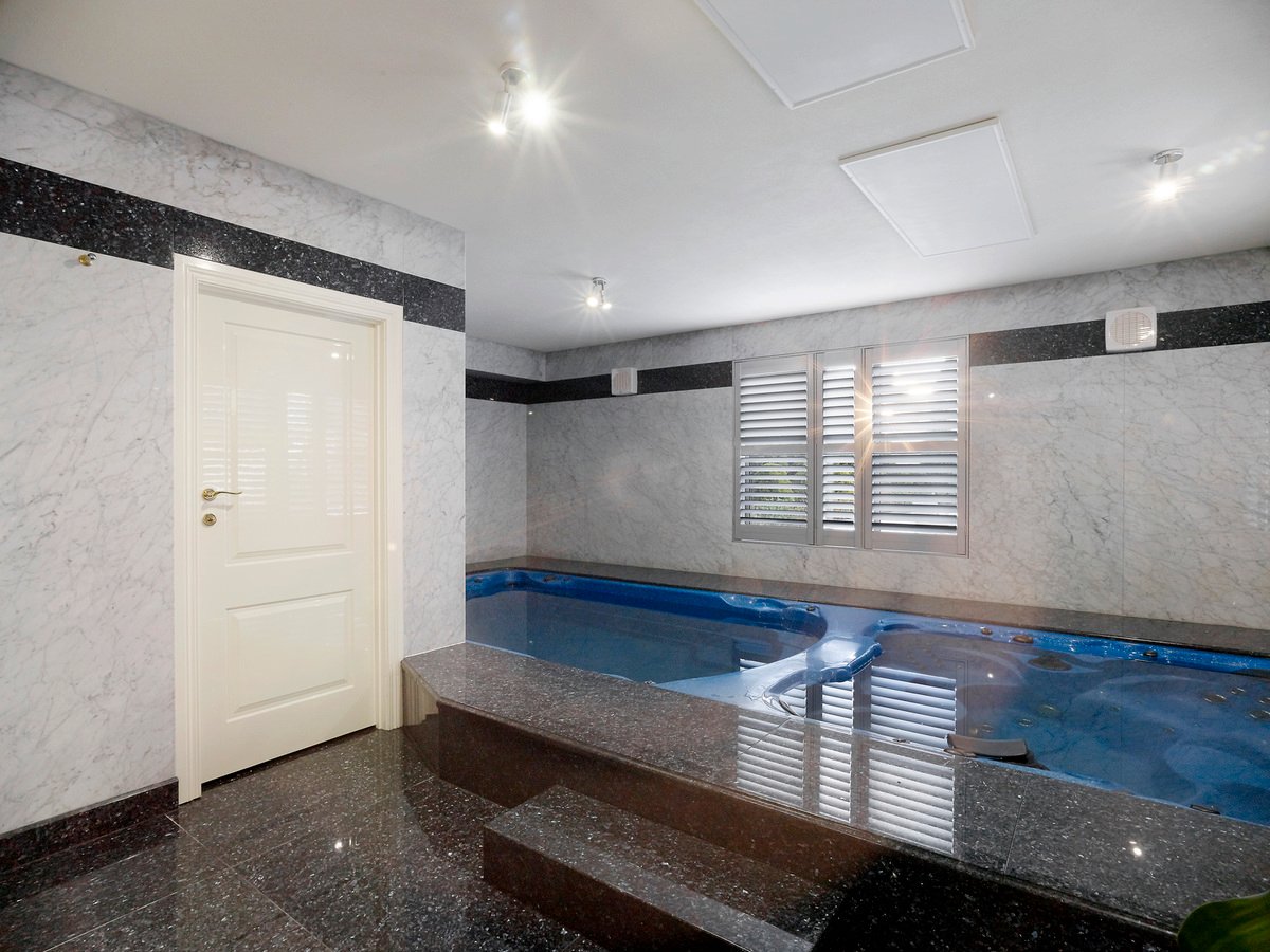 Real Estate and Property in 44 Ebden Avenue, Black Rock, VIC