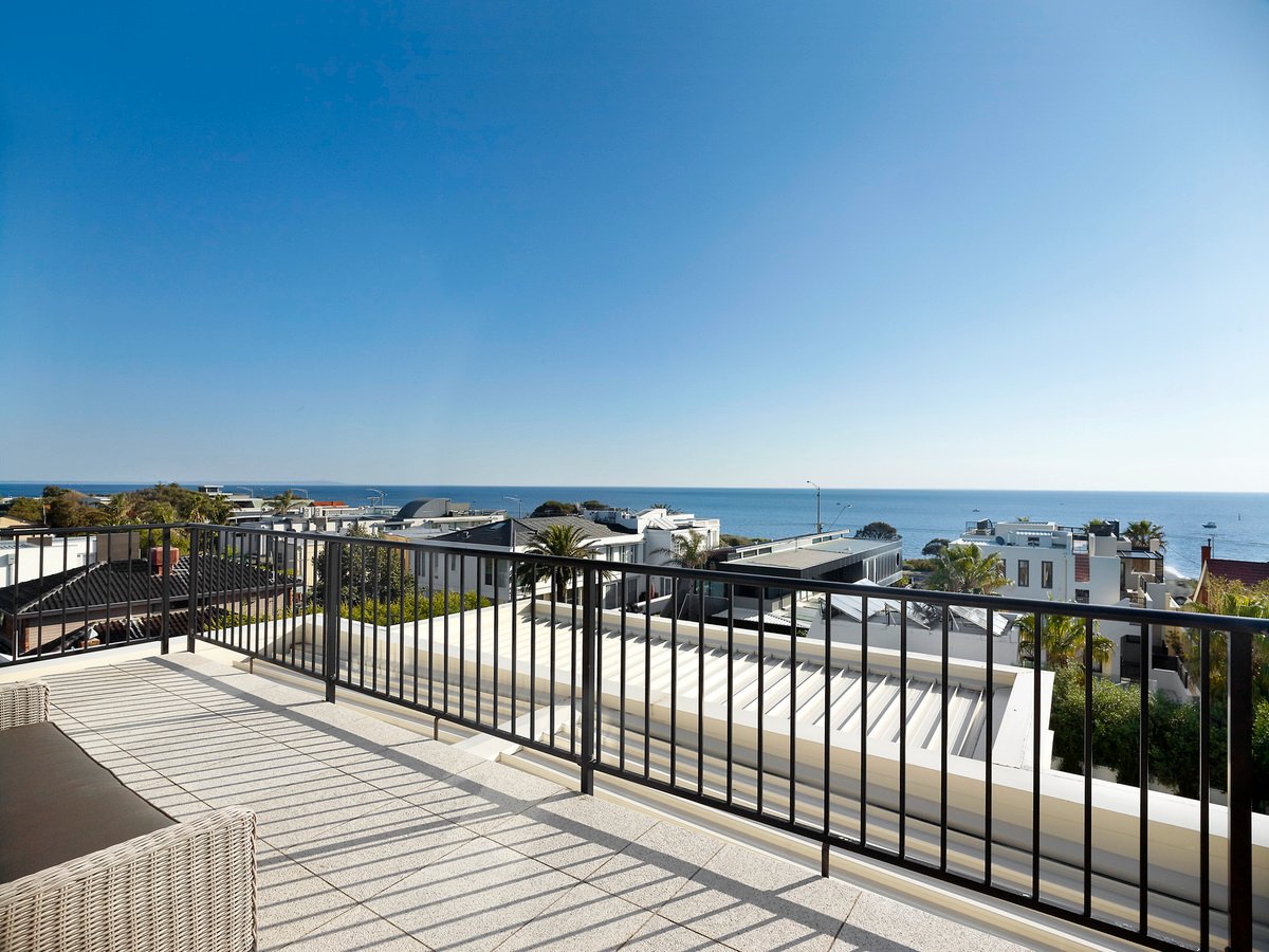 Real Estate and Property in 44 Ebden Avenue, Black Rock, VIC