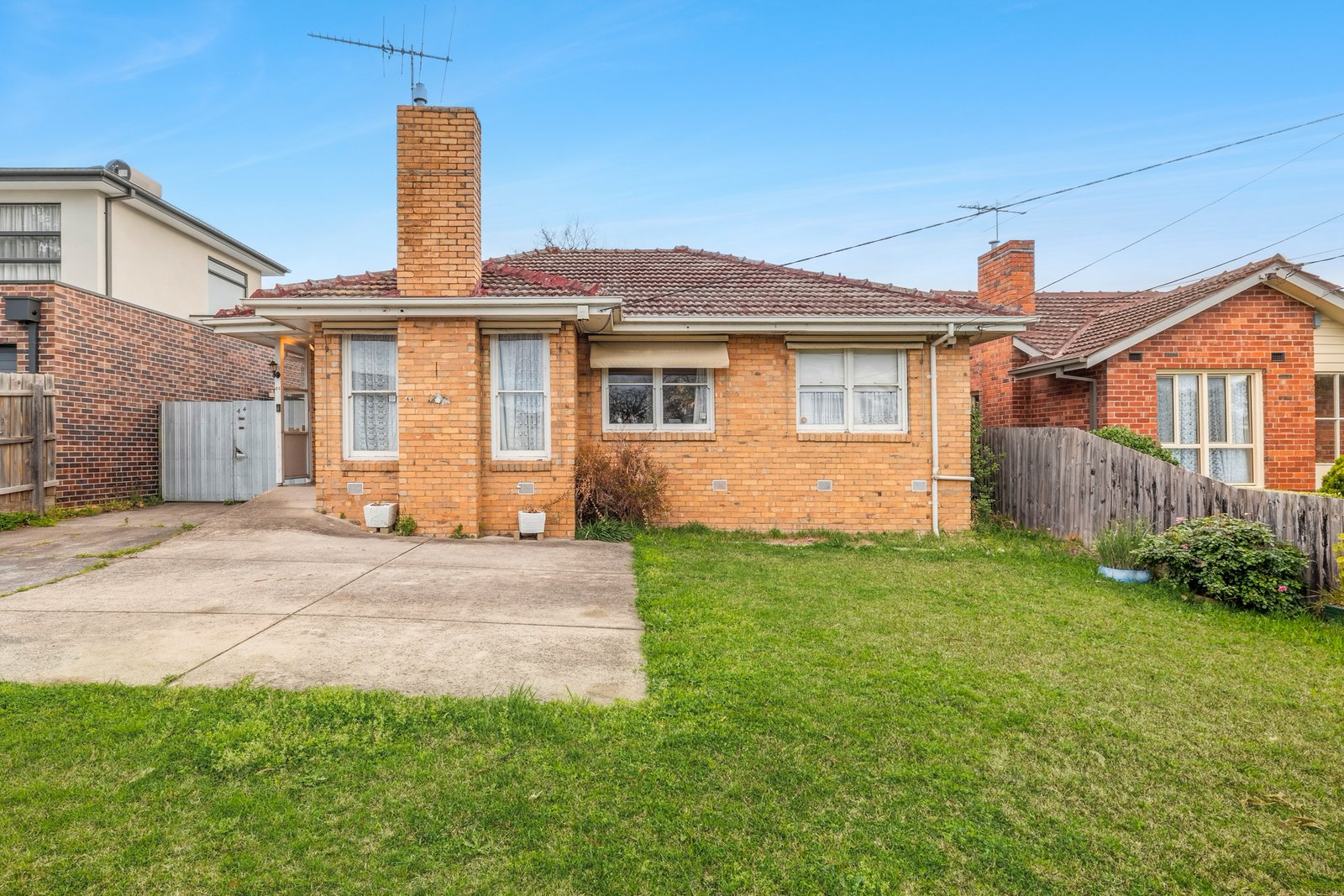 Gallery: 44 Electra Avenue