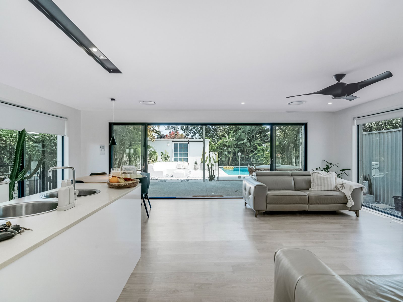 44 Fifteenth Avenue PALM BEACH 8