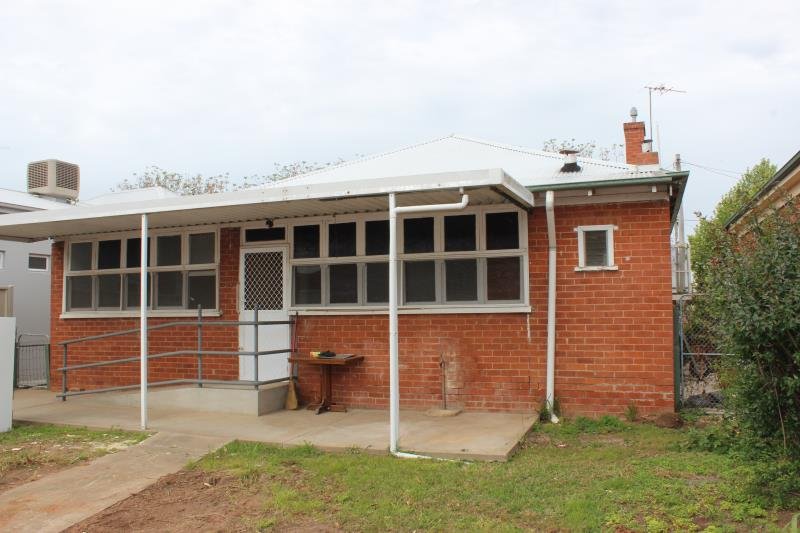 44 Fox Street WAGGA WAGGA 9