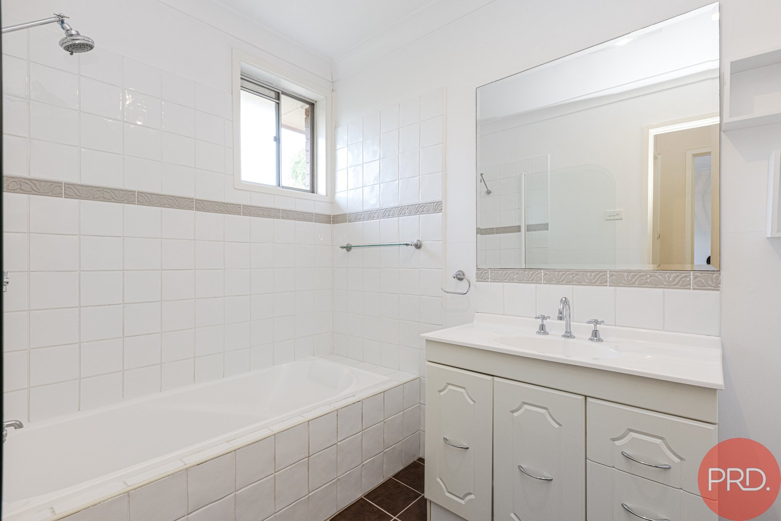 44 Frater Avenue TENAMBIT 10