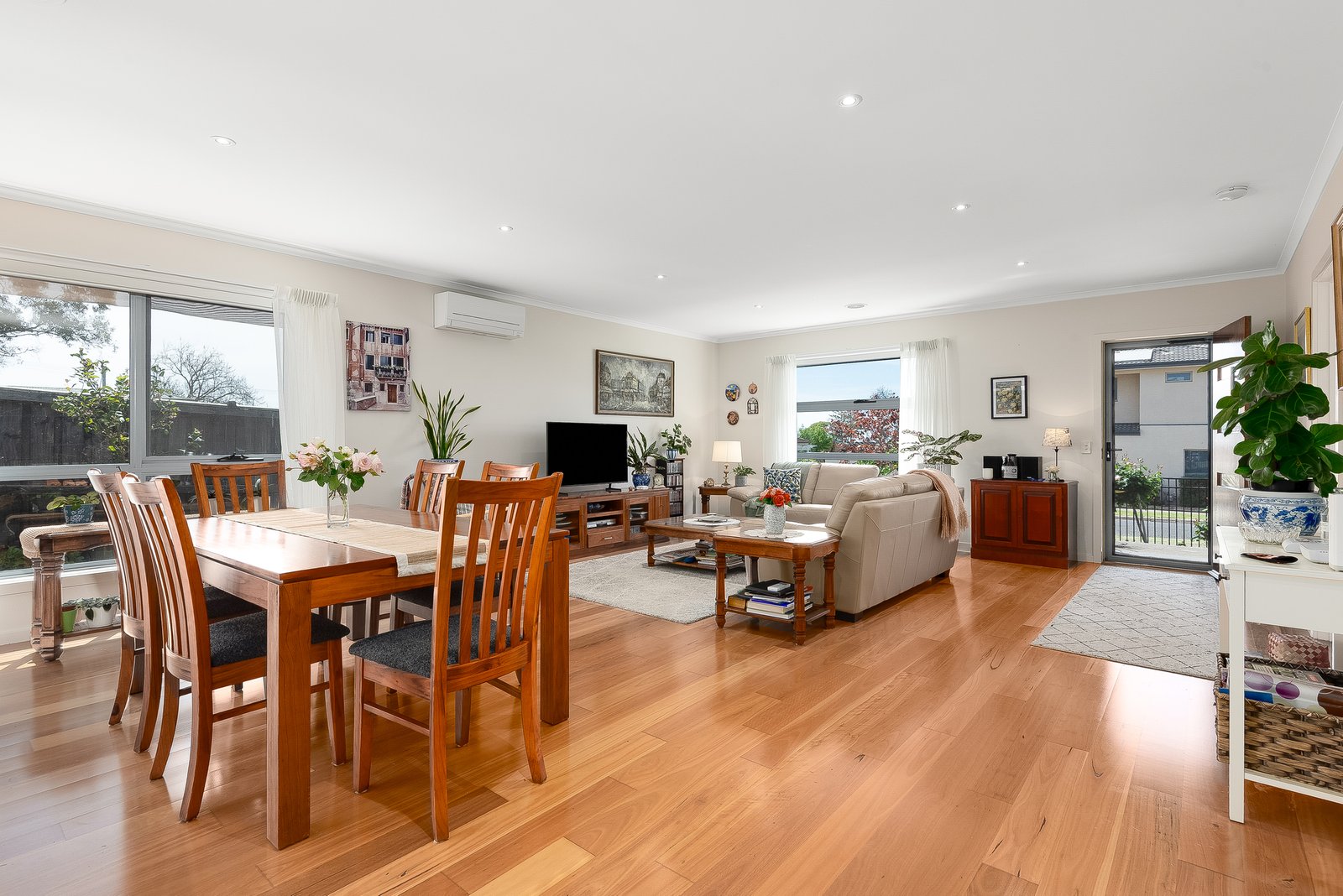 Gallery: 44 Glenfine Avenue