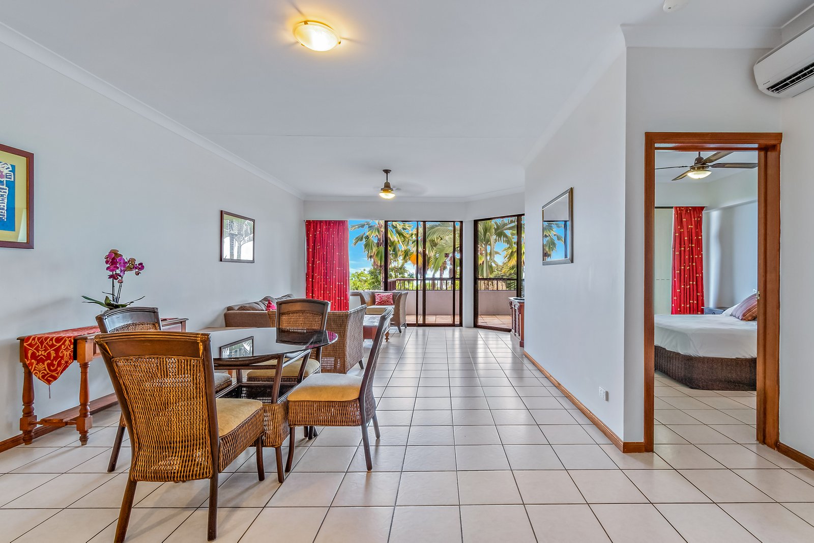 4/4 Golden Orchid Drive AIRLIE BEACH 7