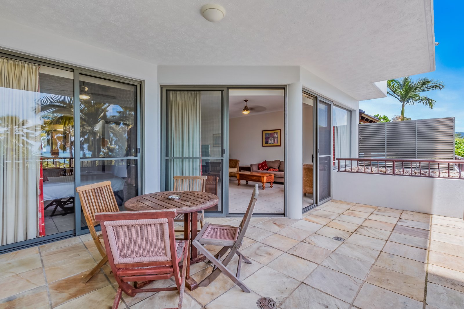 4/4 Golden Orchid Drive AIRLIE BEACH 8