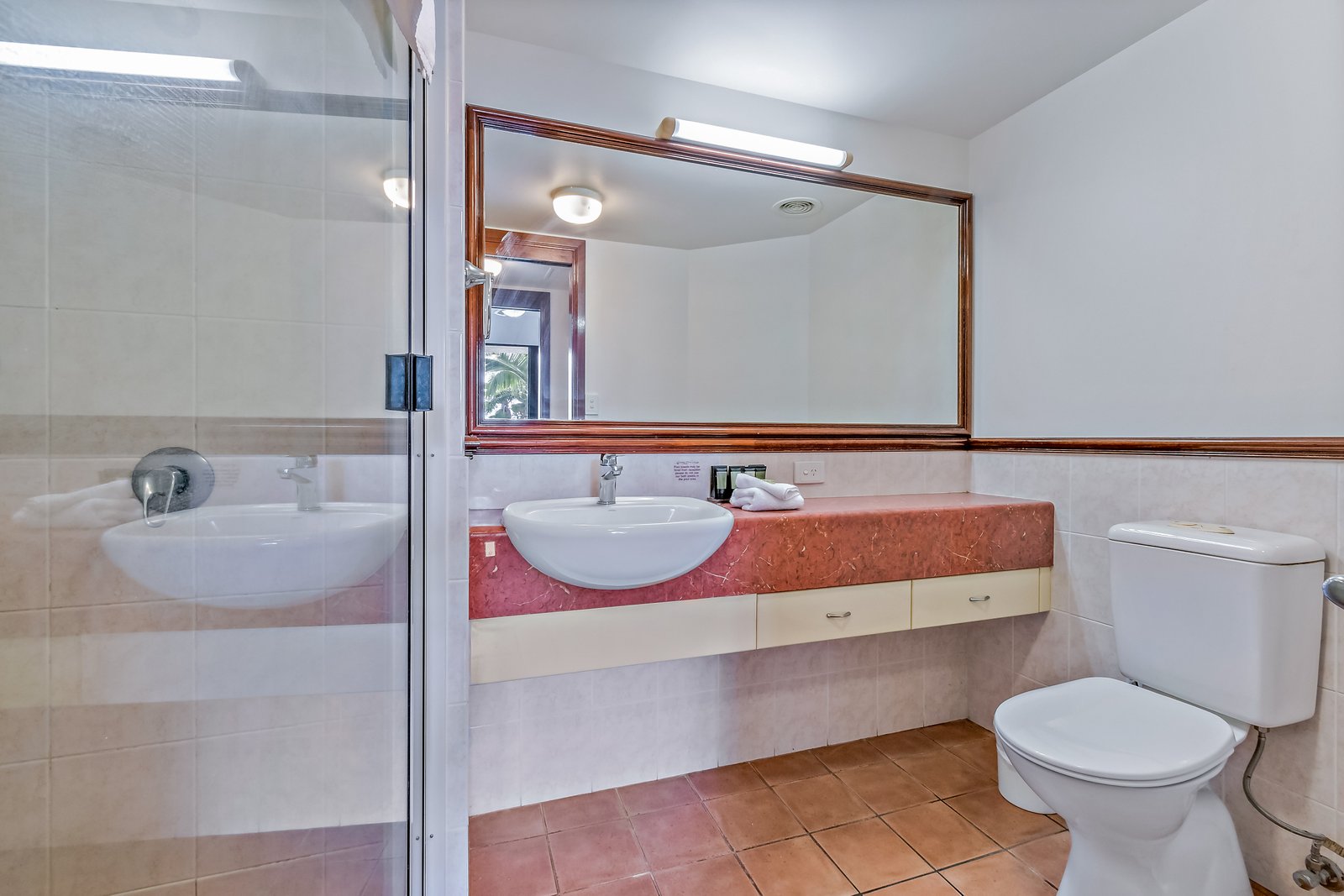 4/4 Golden Orchid Drive AIRLIE BEACH 16