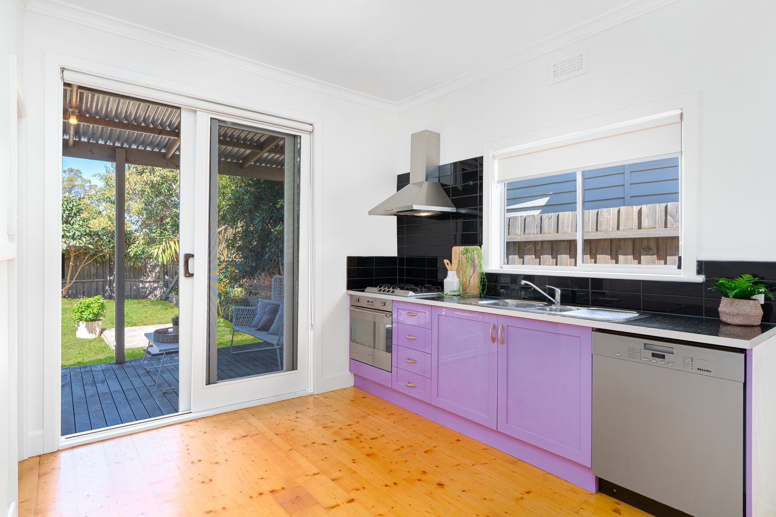 Gallery: 44 Grey Street