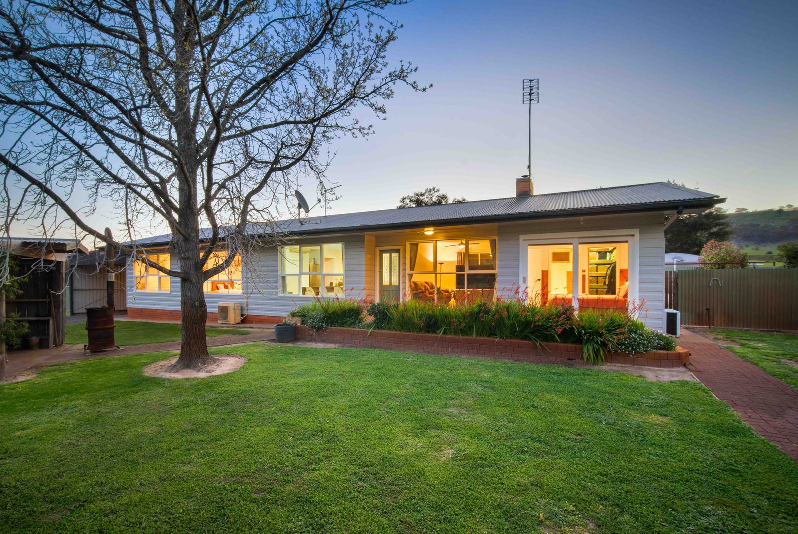 Gallery: 44 Hardys Lane