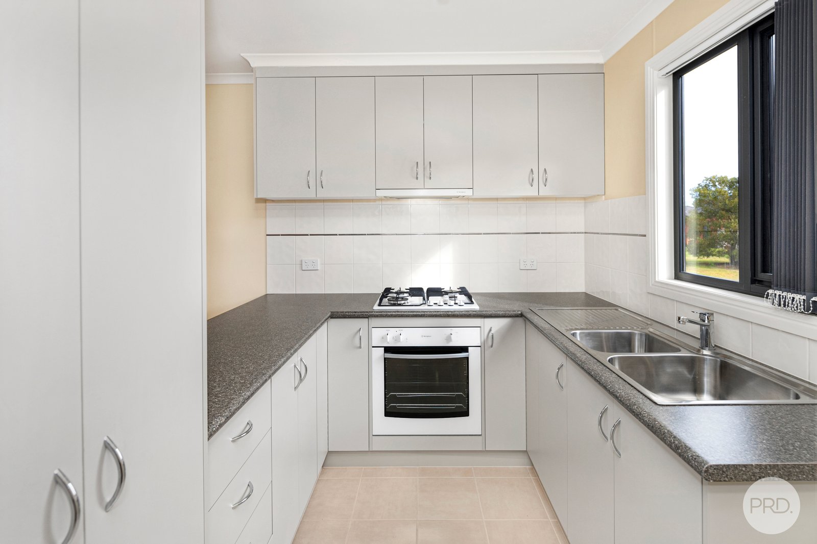 44 Harrier Drive INVERMAY PARK 18