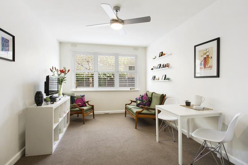 Gallery: 4/4 Hartpury Avenue