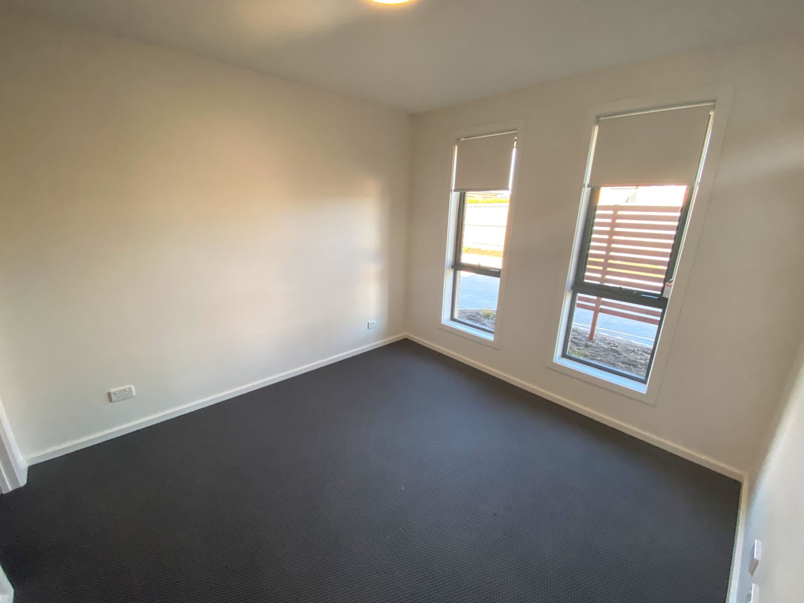 4/4 Haskell Road BRIGHTON 7