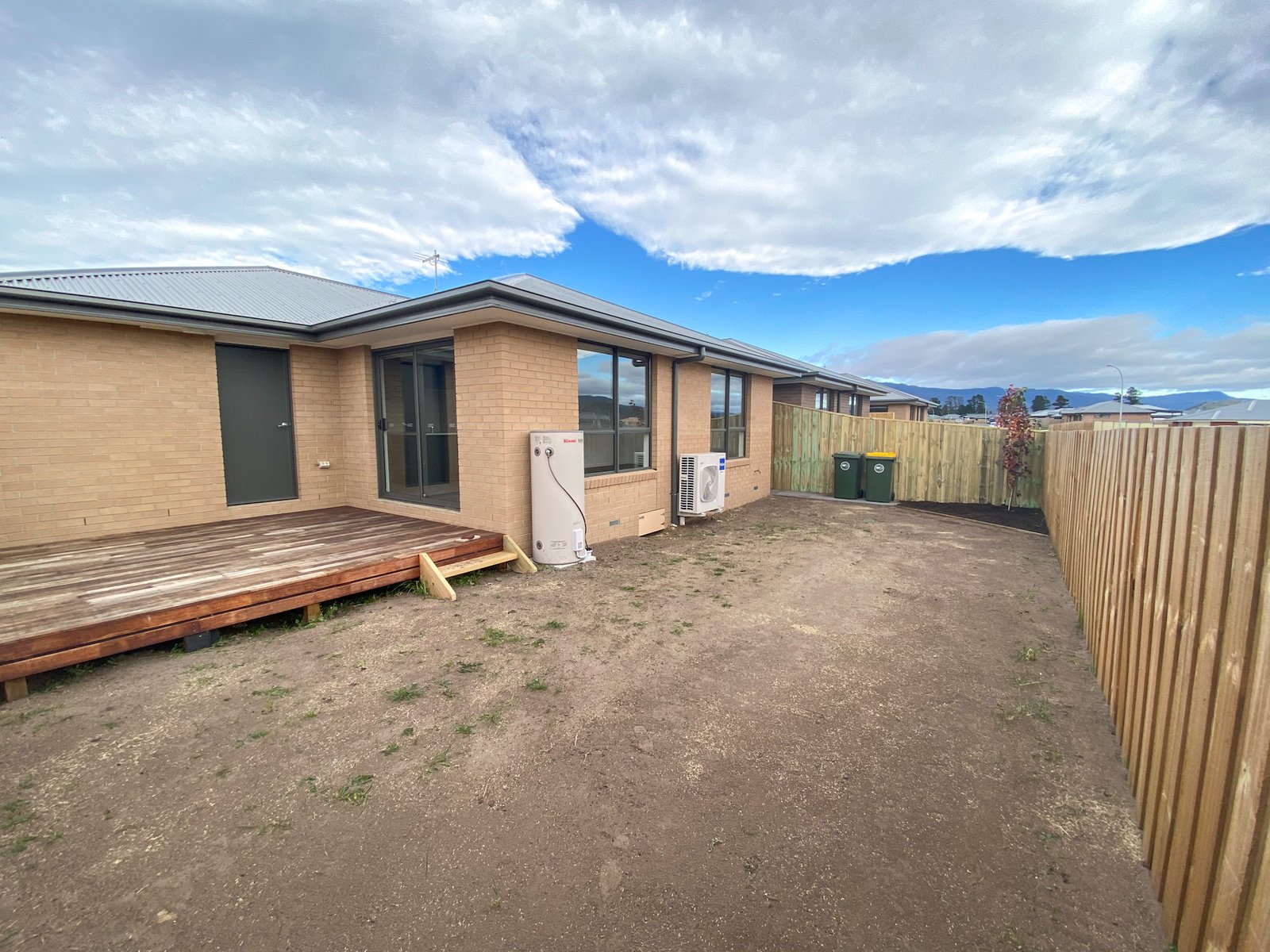 4/4 Haskell Road BRIGHTON 8