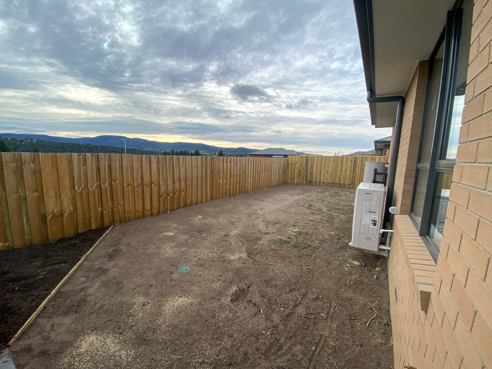 4/4 Haskell Road BRIGHTON 9