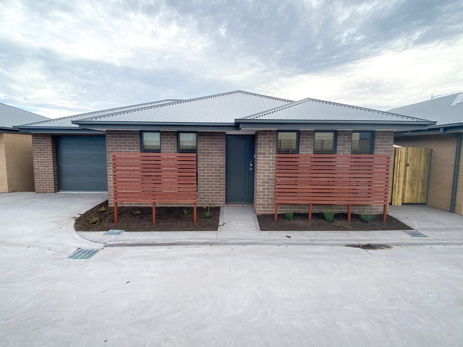 4/4 Haskell Road BRIGHTON 10