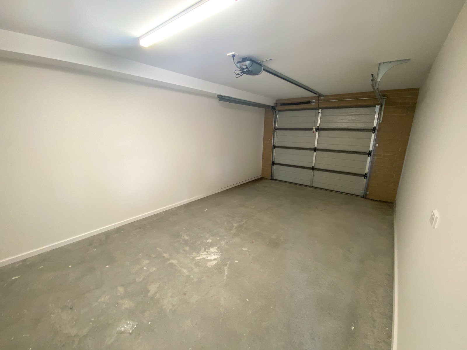 4/4 Haskell Road BRIGHTON 21