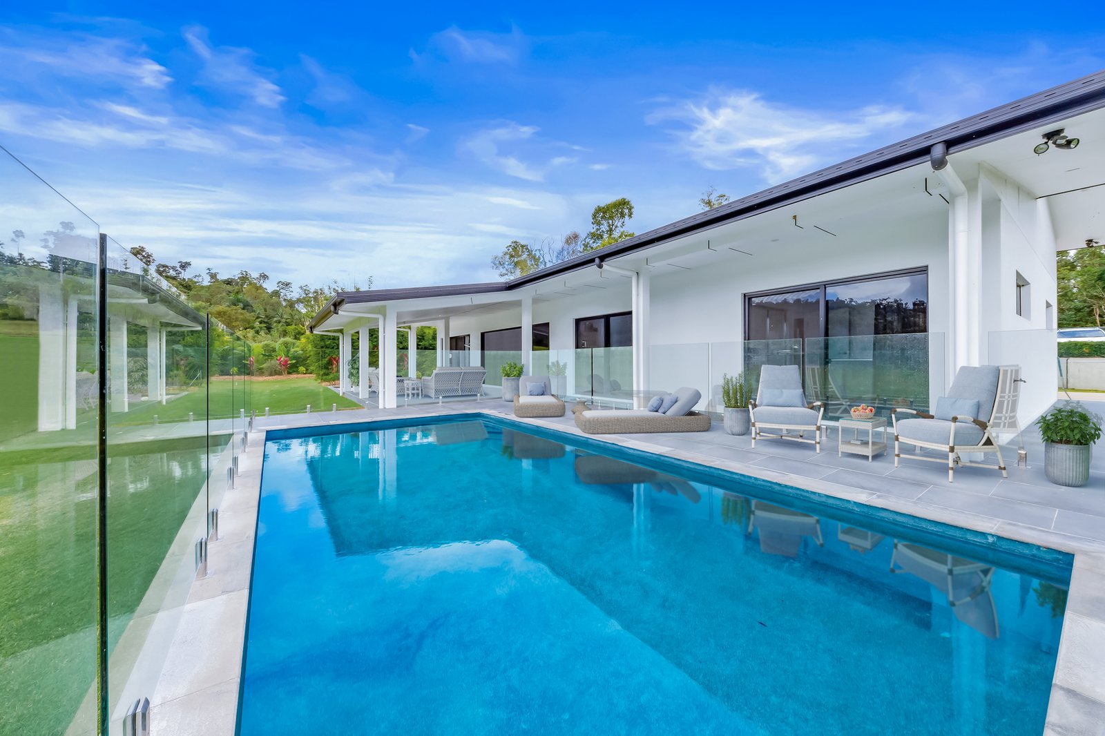 44 Holloway Drive SUGARLOAF 1