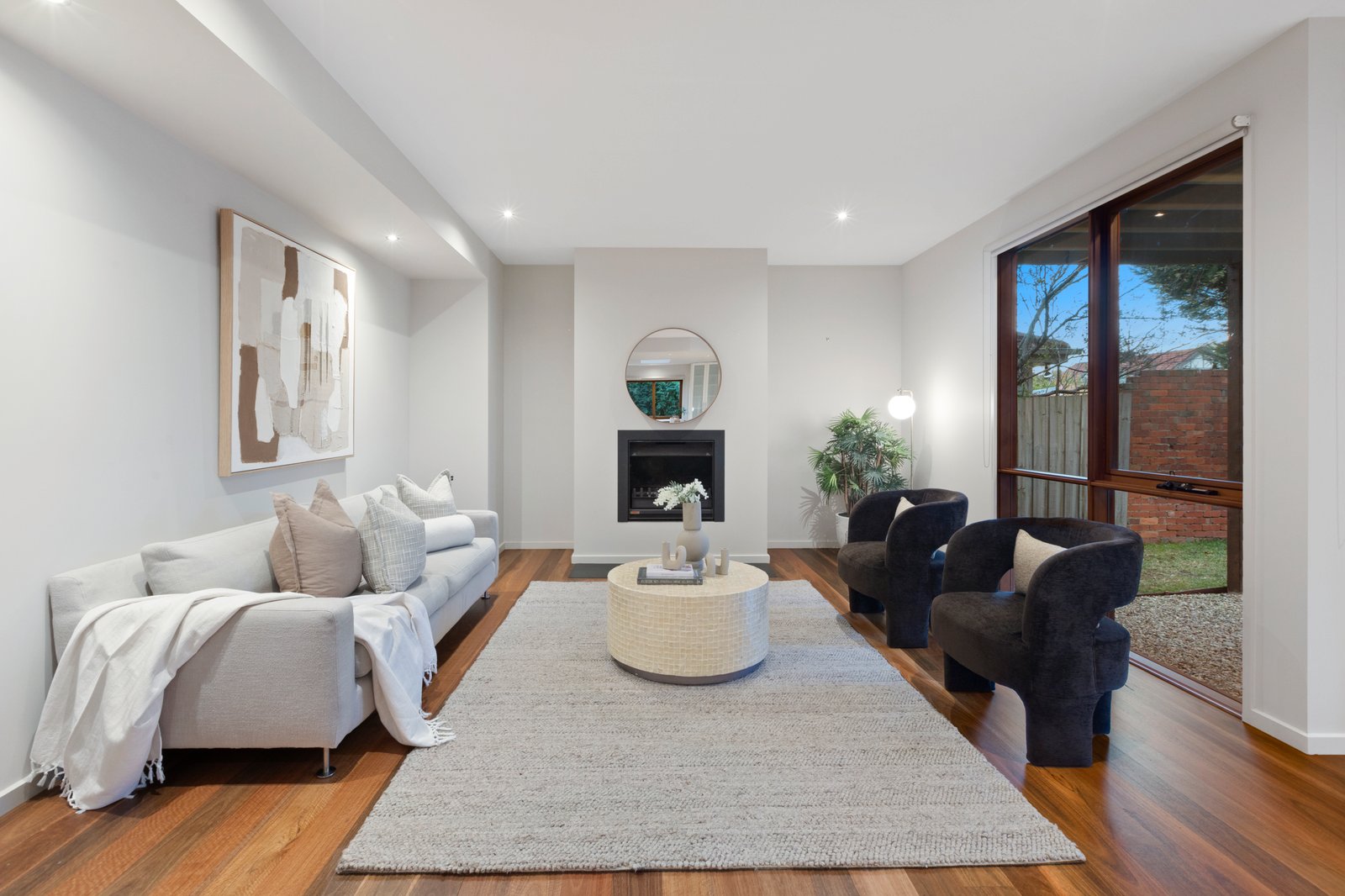 Gallery: 44 Holloway Road